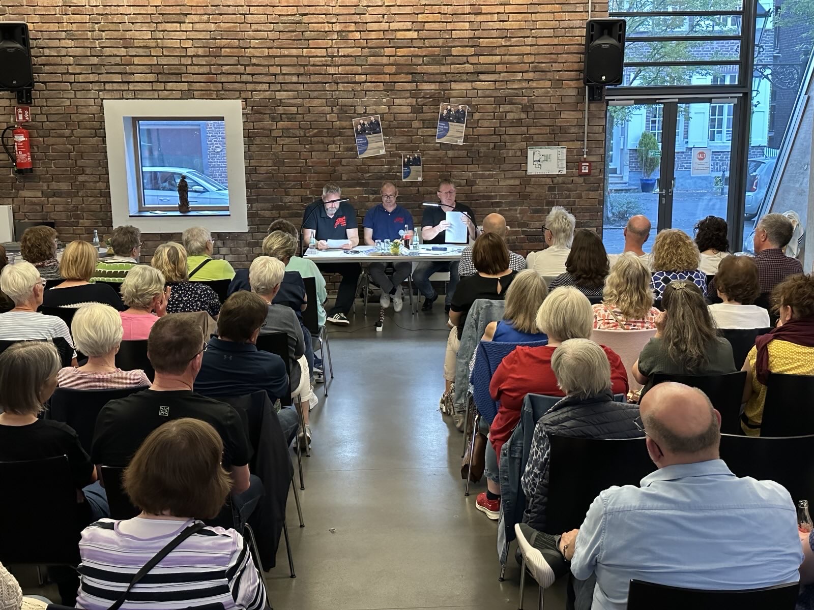 Treffpunkt Bücherei (c) Bücherei Neersen BG